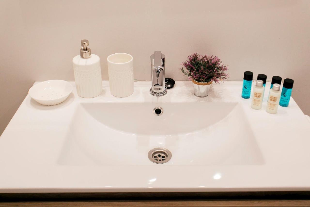Minty Stay - 3Bd Cathedral Seville Luaran gambar