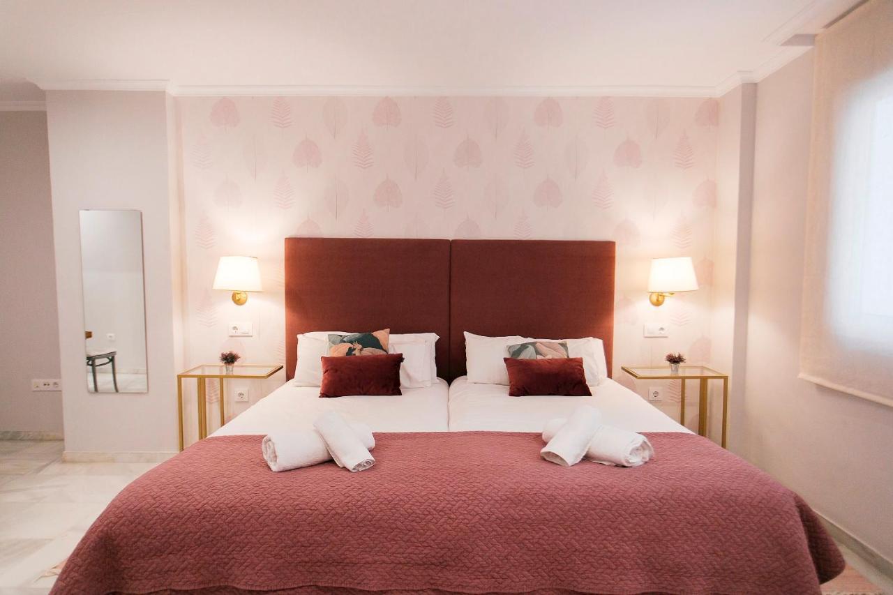 Minty Stay - 3Bd Cathedral Seville Luaran gambar