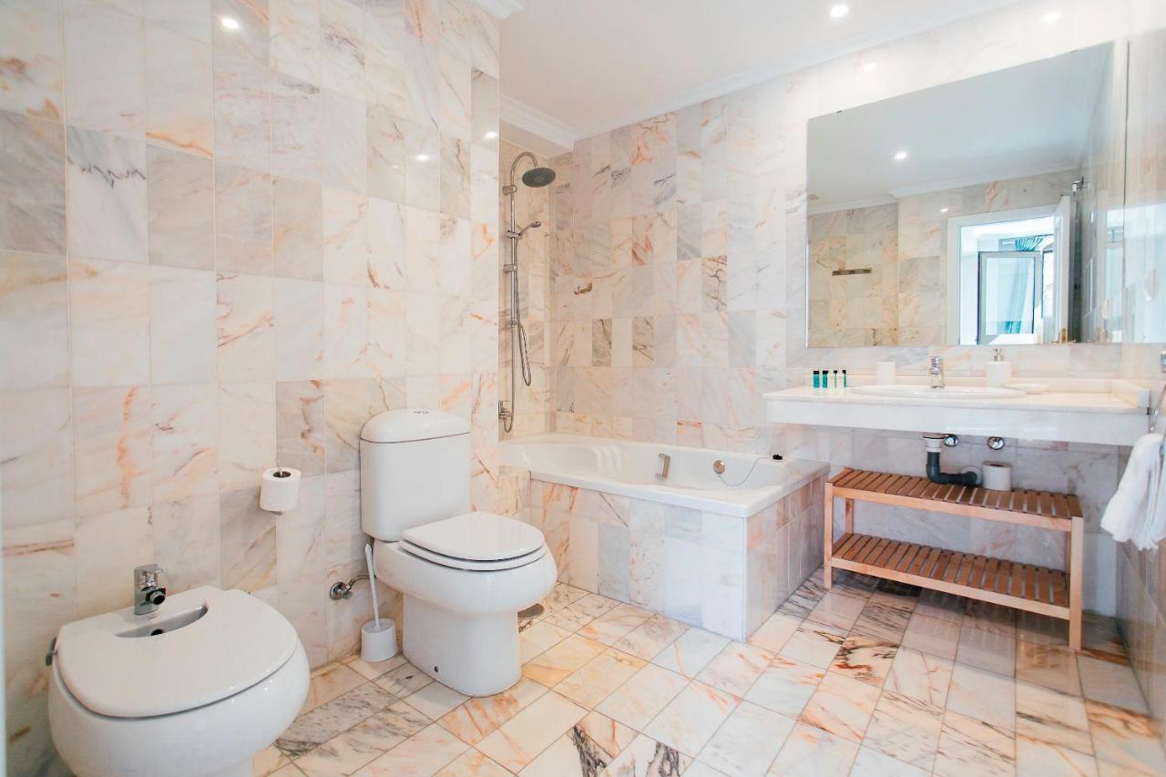 Minty Stay - 3Bd Cathedral Seville Luaran gambar