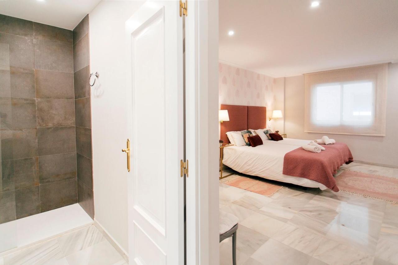 Minty Stay - 3Bd Cathedral Seville Luaran gambar